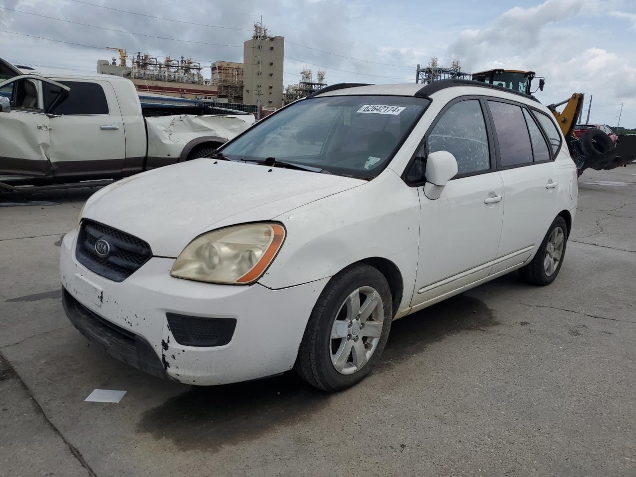 2008 Kia Rondo Lx VIN: KNAFG526187132382 Lot: 62642174