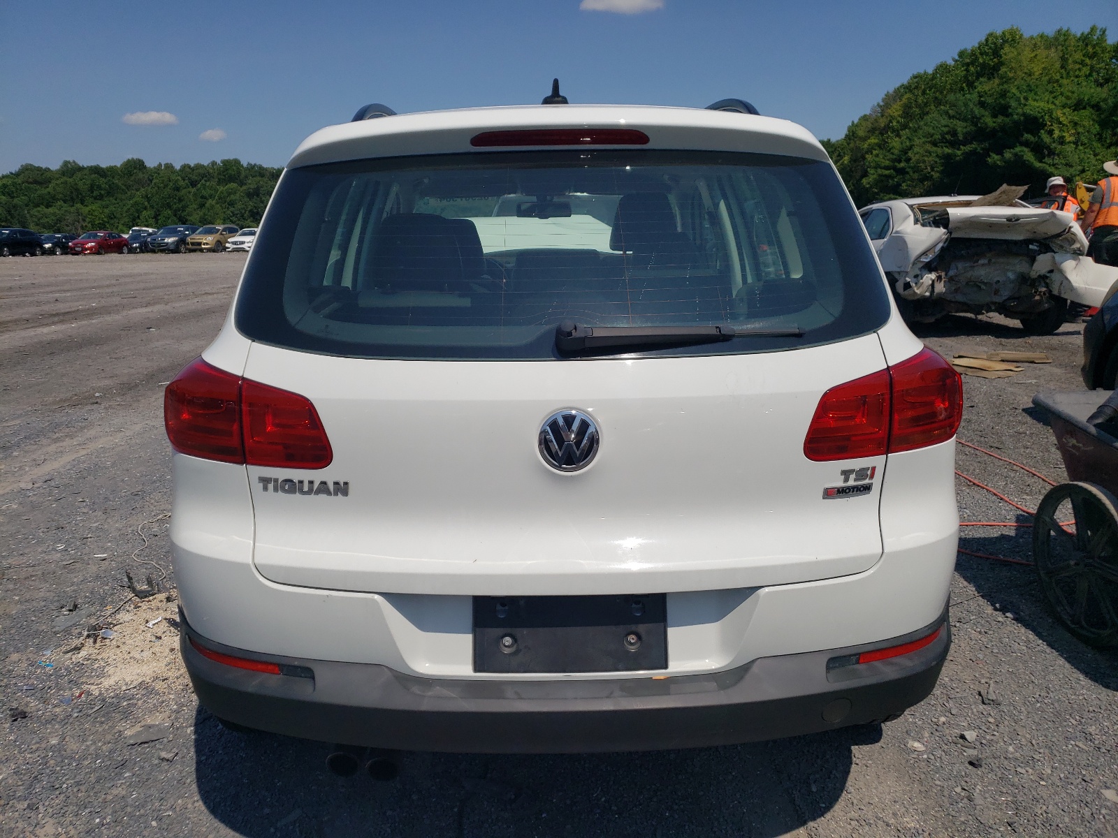 WVGBV7AX0HW507998 2017 Volkswagen Tiguan S