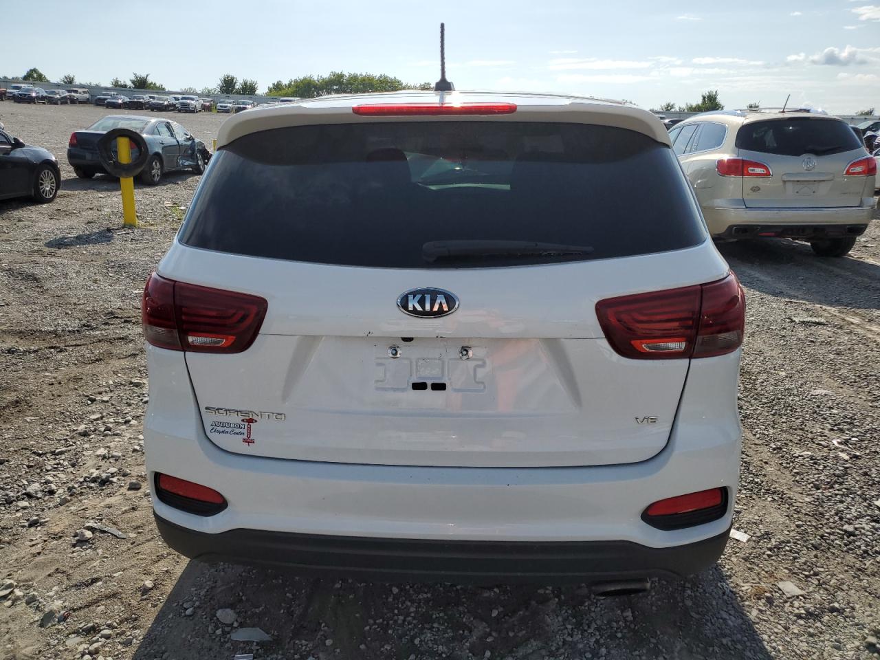 5XYPGDA59KG440694 2019 Kia Sorento Lx