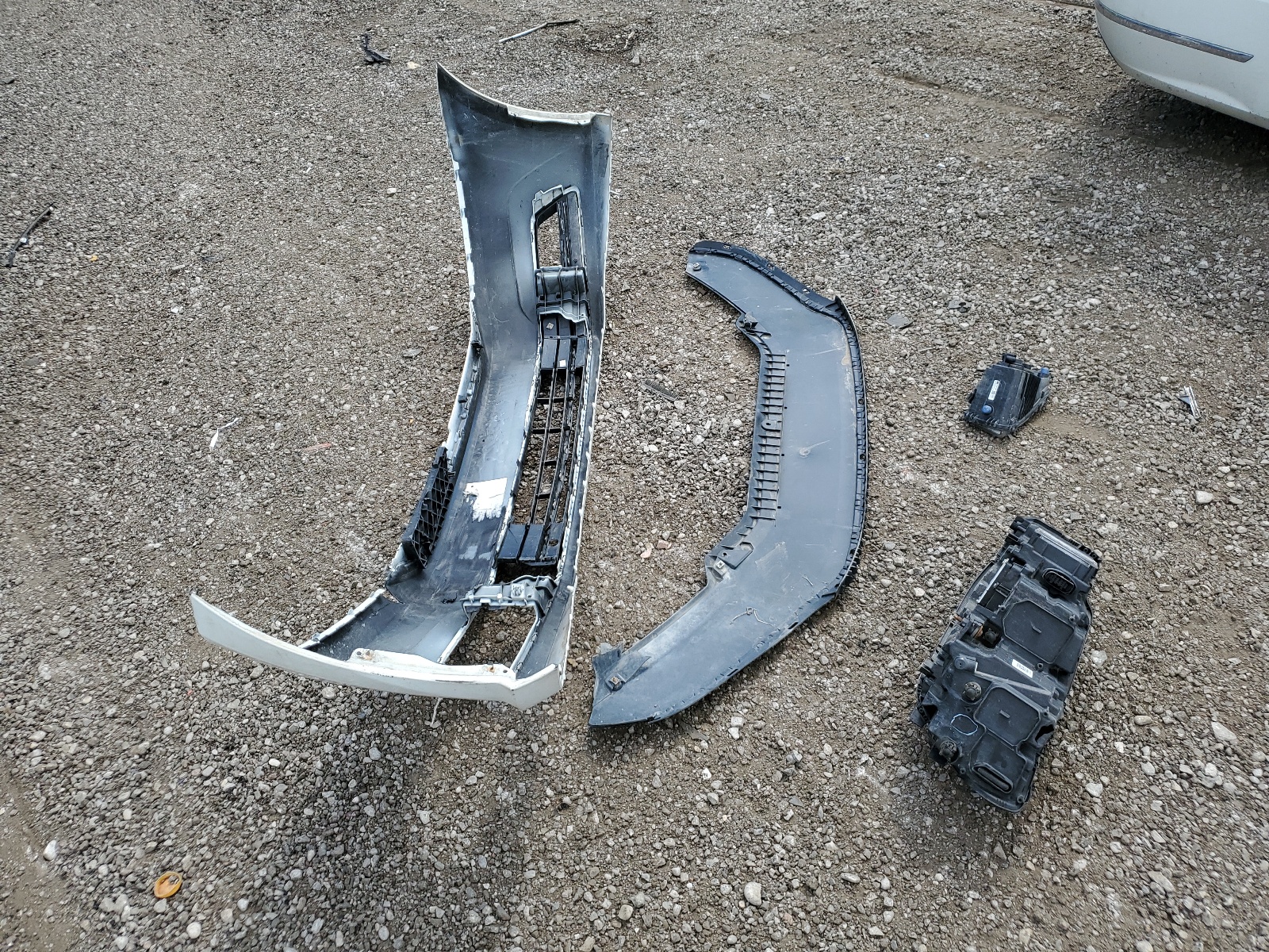 1VWBT7A34HC017344 2017 Volkswagen Passat Se