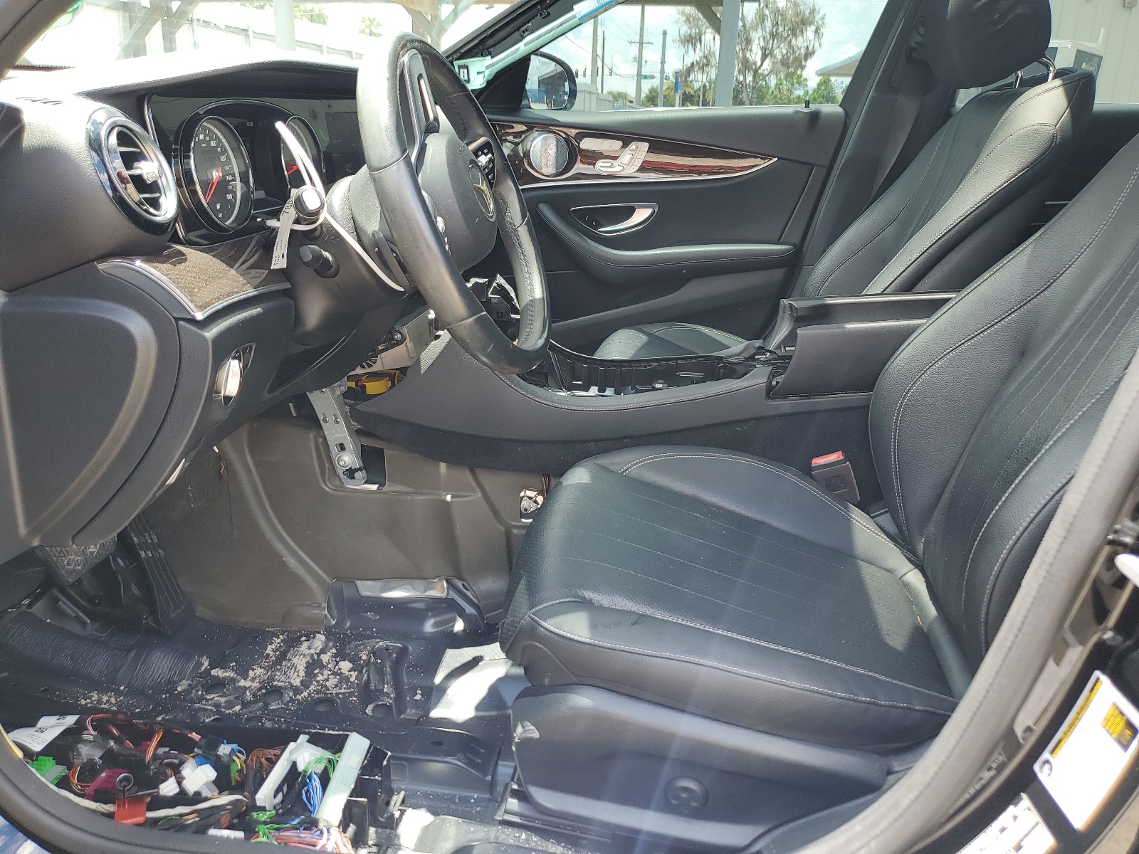 WDDZF4JB2KA558190 2019 Mercedes-Benz E 300