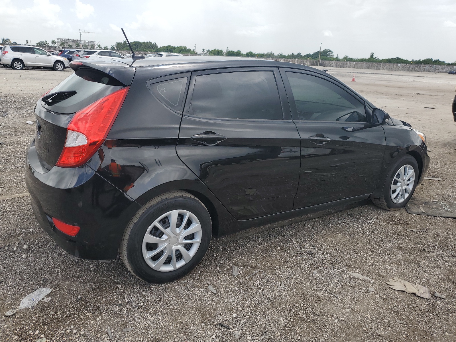 2016 Hyundai Accent Sport vin: KMHCU5AE0GU240365