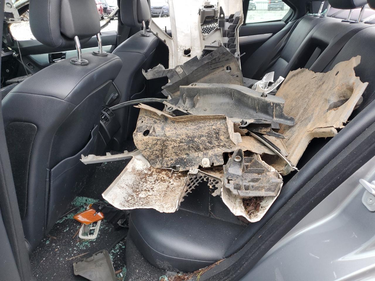 2010 Mercedes-Benz C 300 VIN: WDDGF5EB7AF374727 Lot: 62625714