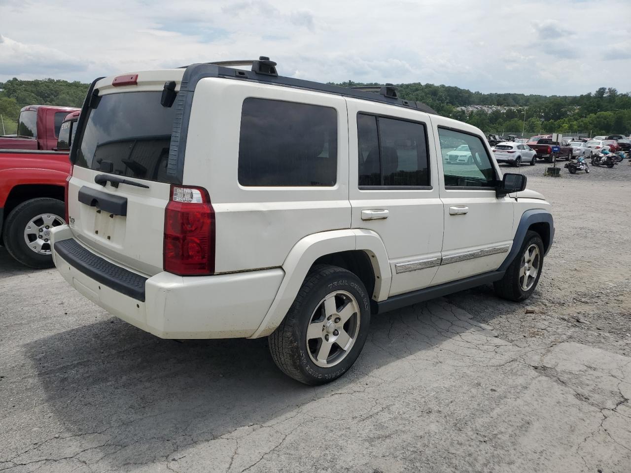 2010 Jeep Commander Sport VIN: 1J4RG4GK9AC131567 Lot: 63239704