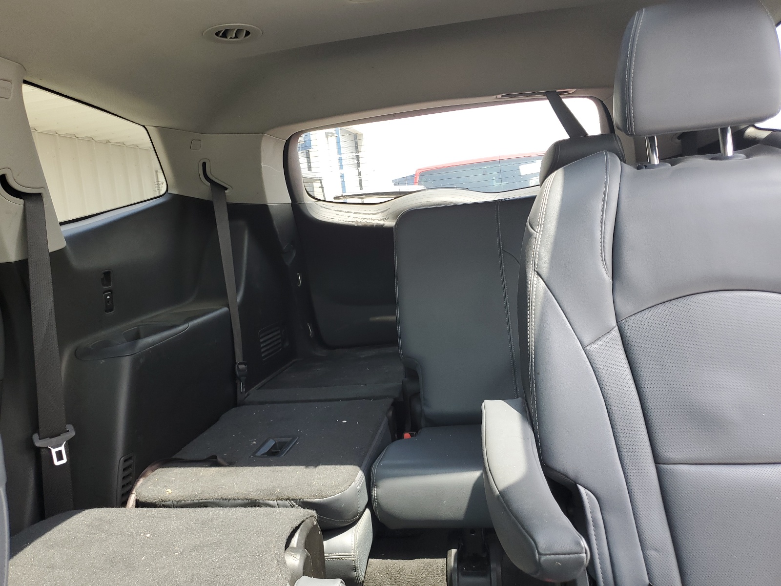 5GAERBKW1KJ170939 2019 Buick Enclave Essence