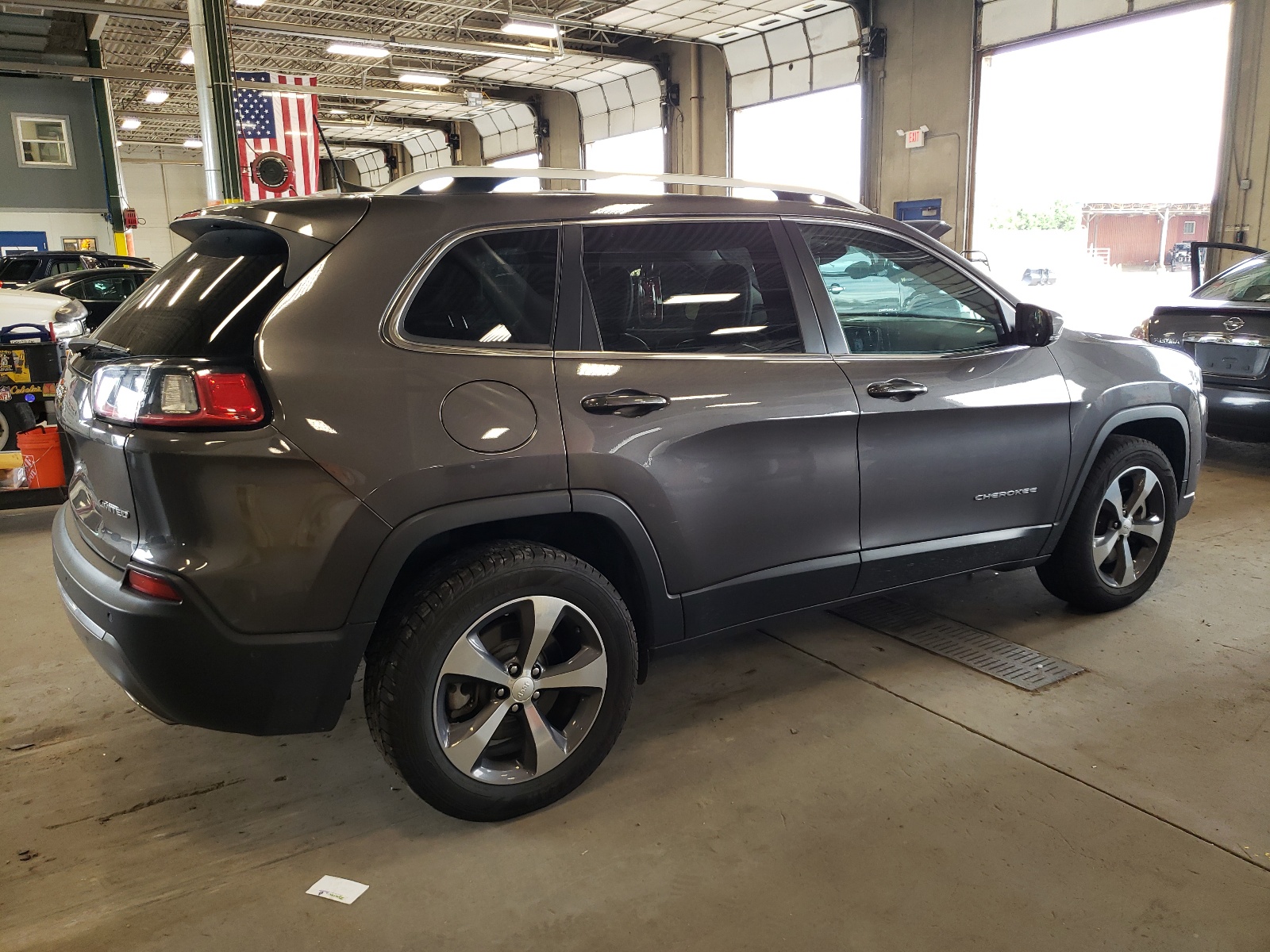 2019 Jeep Cherokee Limited vin: 1C4PJMDN0KD174462