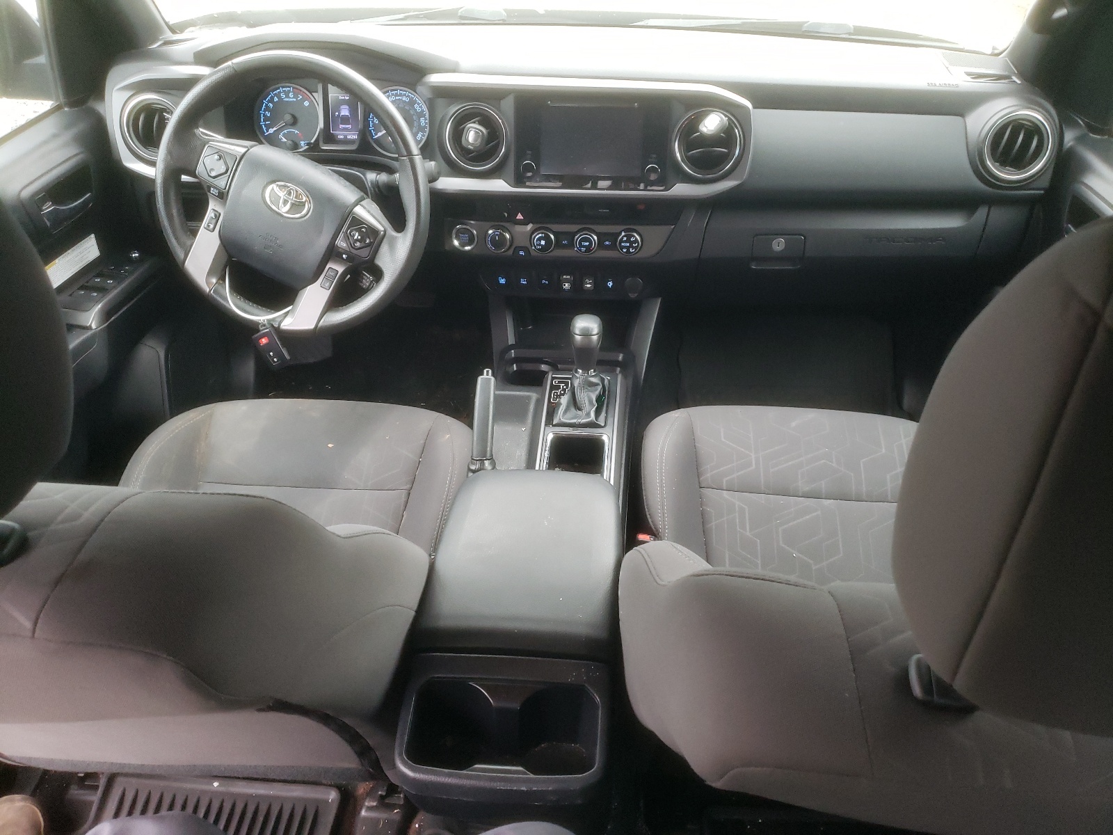 3TMDZ5BN1JM049221 2018 Toyota Tacoma Double Cab