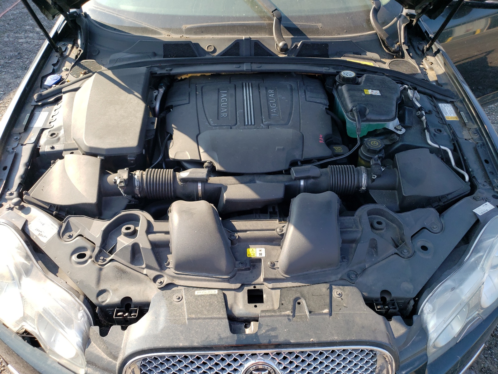 SAJWA0FB0BLS01660 2011 Jaguar Xf