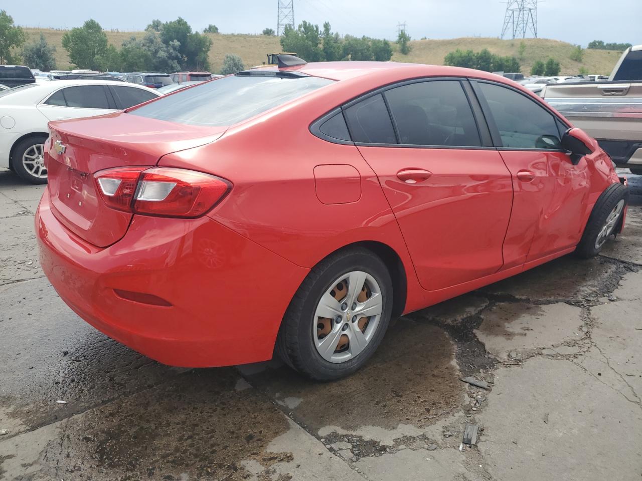 1G1BC5SM5J7121878 2018 Chevrolet Cruze Ls