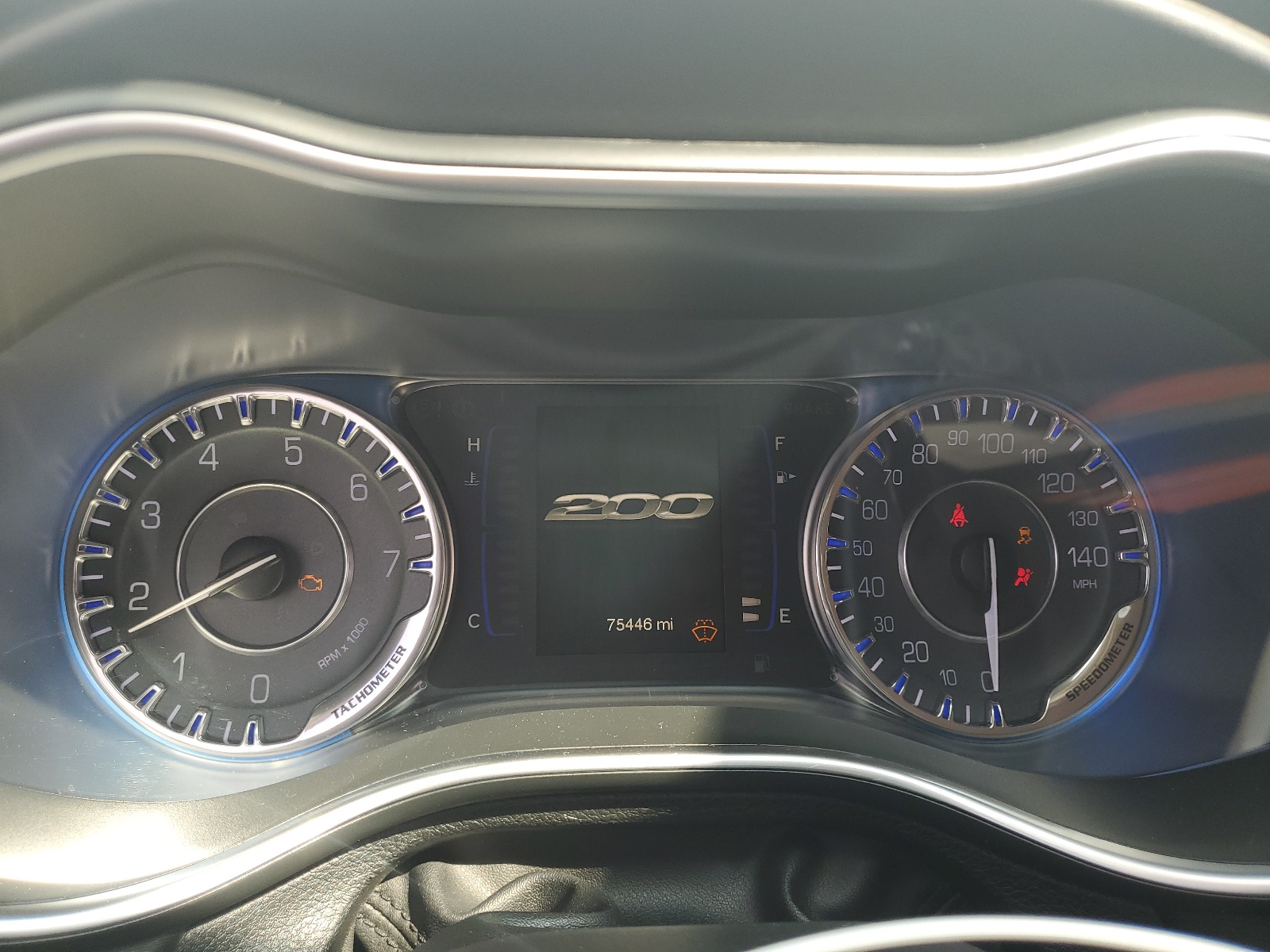 1C3CCCAB1GN102186 2016 Chrysler 200 Limited