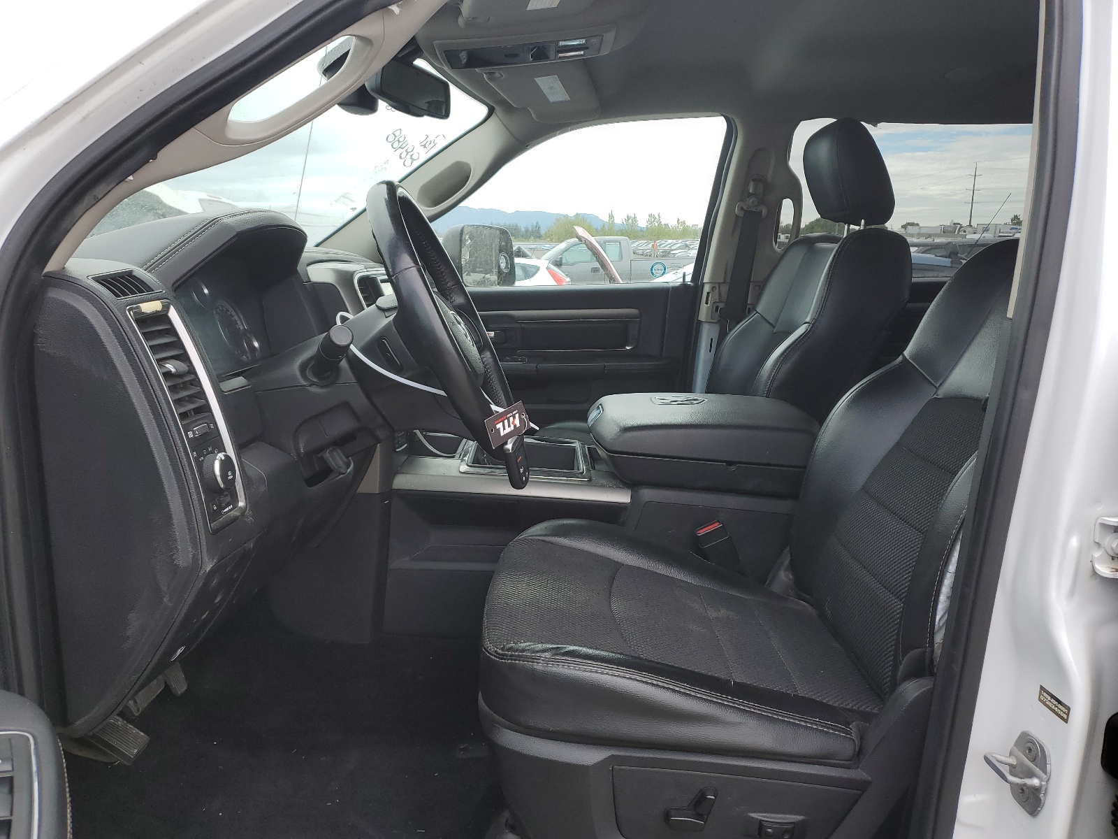 1C6RR7MT3ES143036 2014 Ram 1500 Sport