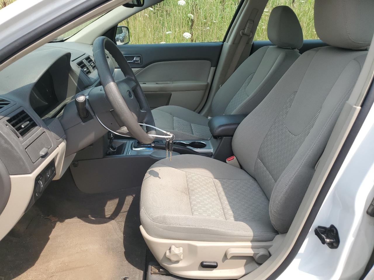 2010 Ford Fusion Se VIN: 3FAHP0HA1AR218144 Lot: 63782874