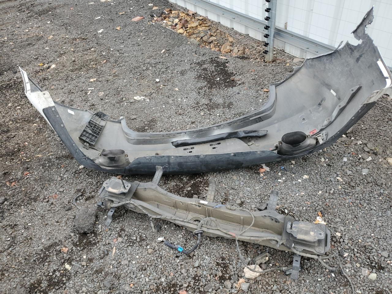 2017 Kia Cadenza Premium VIN: KNALC4J16H5065000 Lot: 64159704