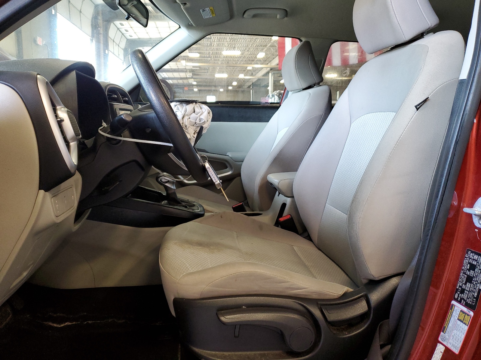 KNDJ23AU6L7059356 2020 Kia Soul Lx