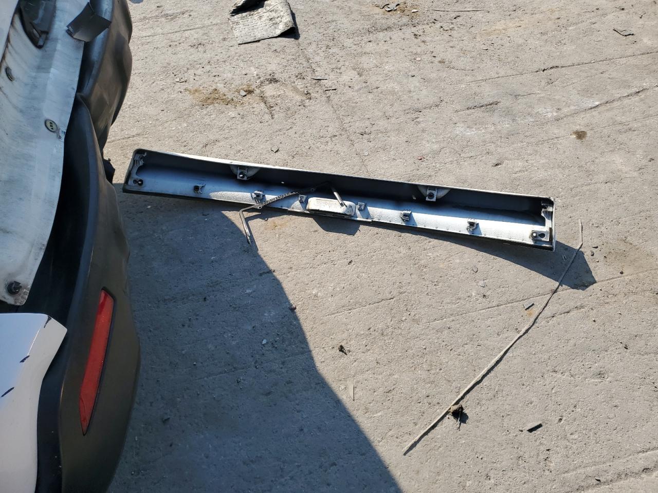 2008 Honda Cr-V Lx VIN: 3CZRE38348G705913 Lot: 63208034