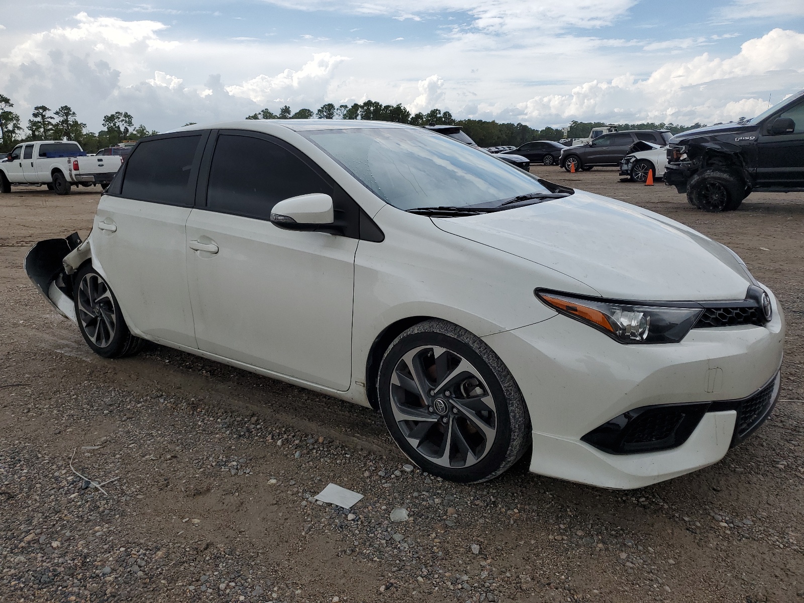 2018 Toyota Corolla Im vin: JTNKARJE4JJ573236