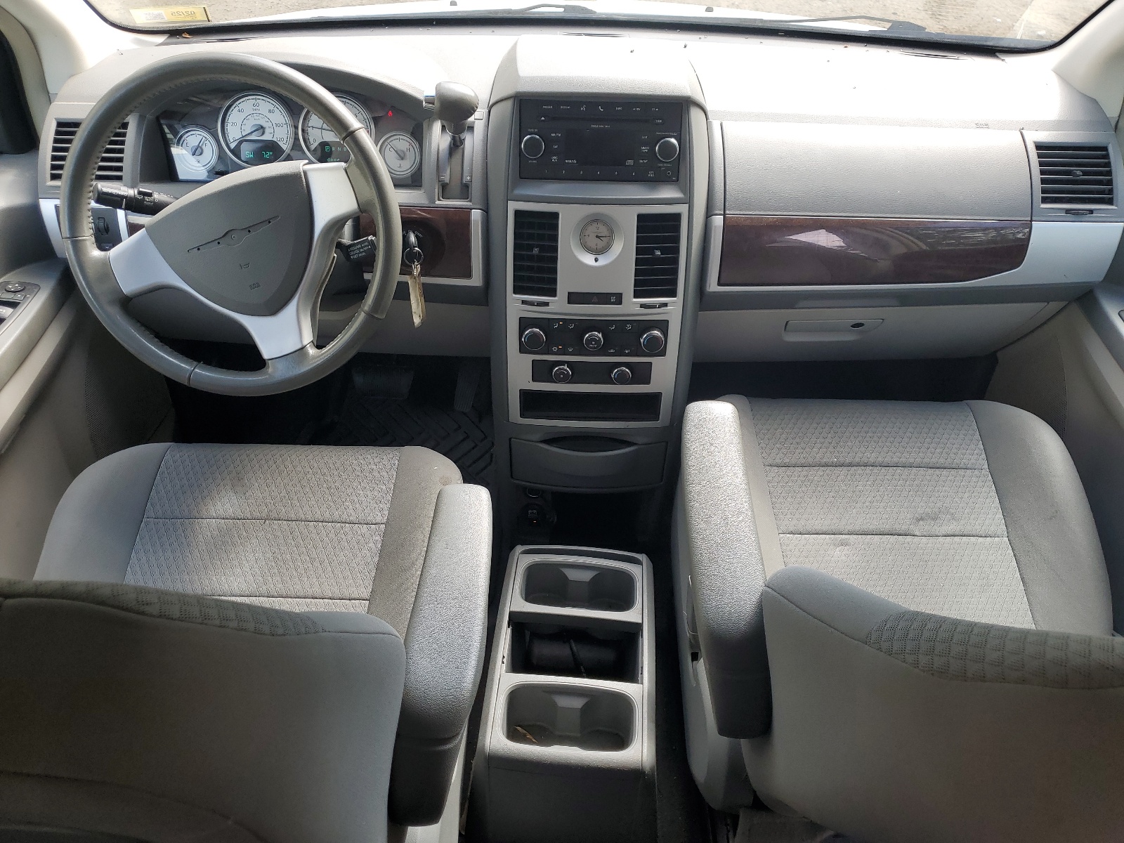 2A4RR5D17AR170581 2010 Chrysler Town & Country Touring