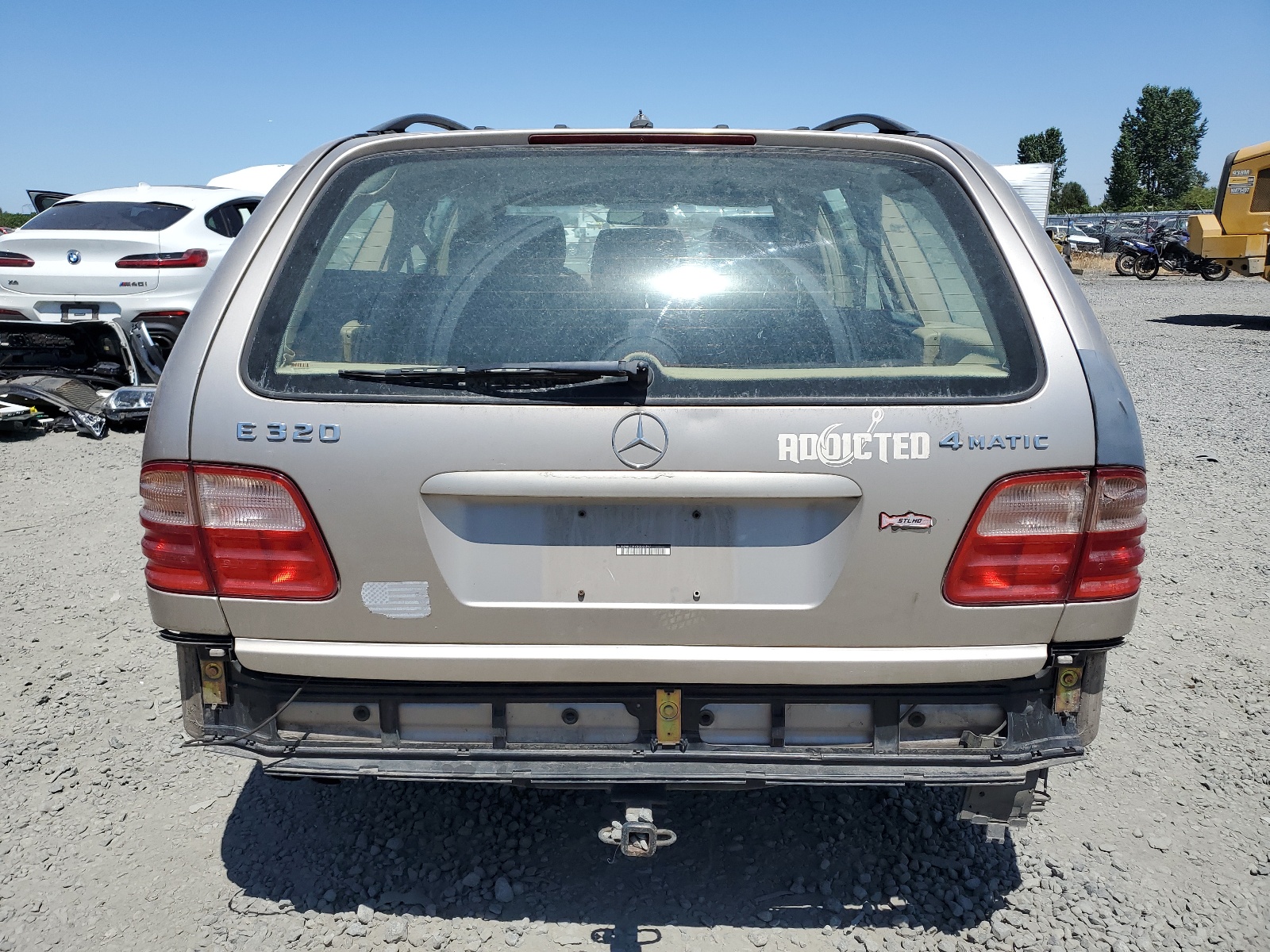 WDBJH82J9YX030097 2000 Mercedes-Benz E 320 4Matic