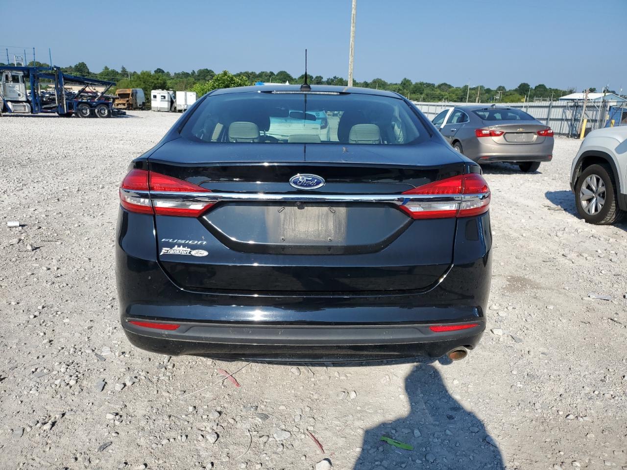 2018 Ford Fusion S VIN: 3FA6P0G79JR104003 Lot: 62602204