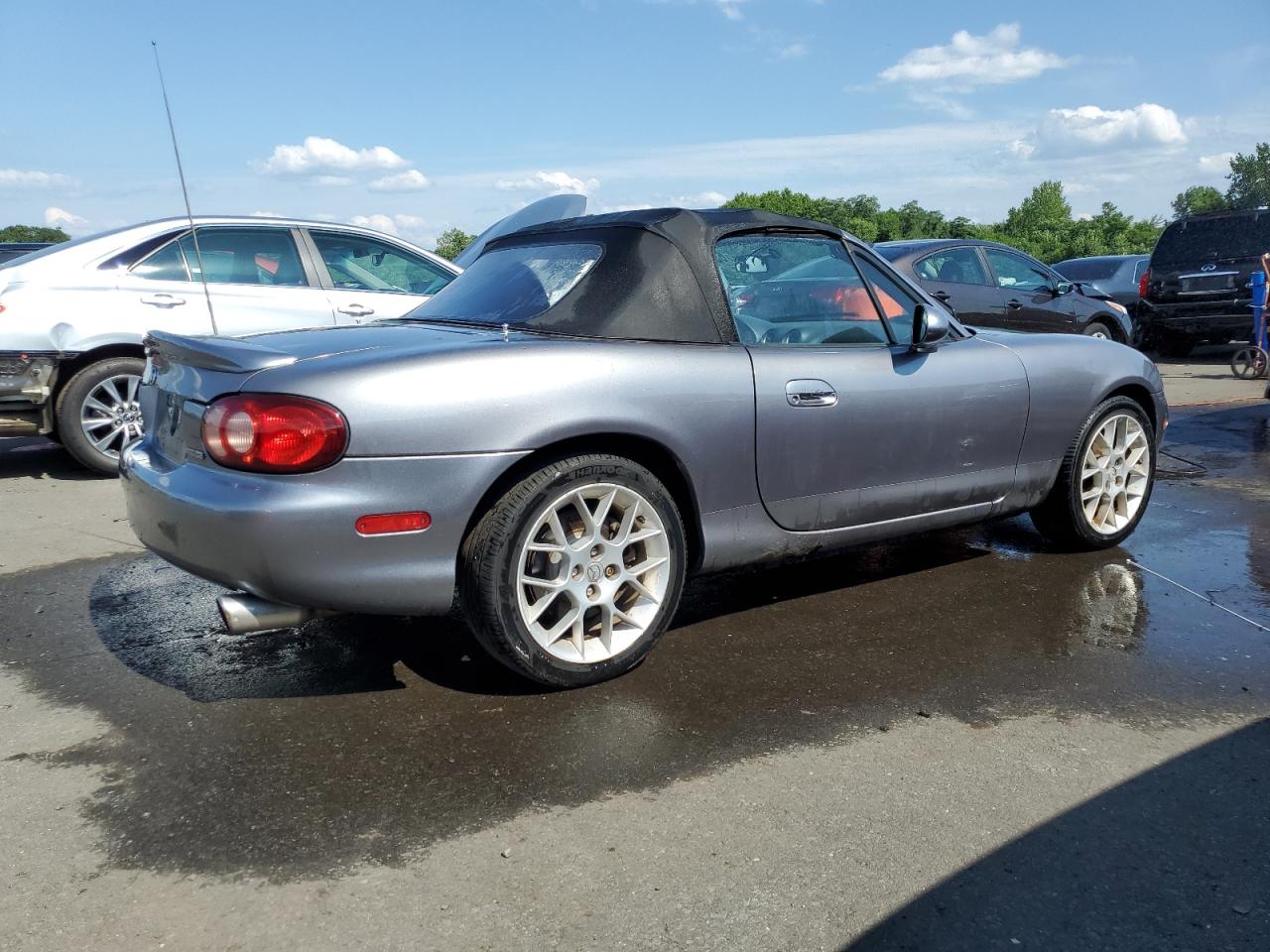 2002 Mazda Mx-5 Miata Base VIN: JM1NB353420227327 Lot: 63680164