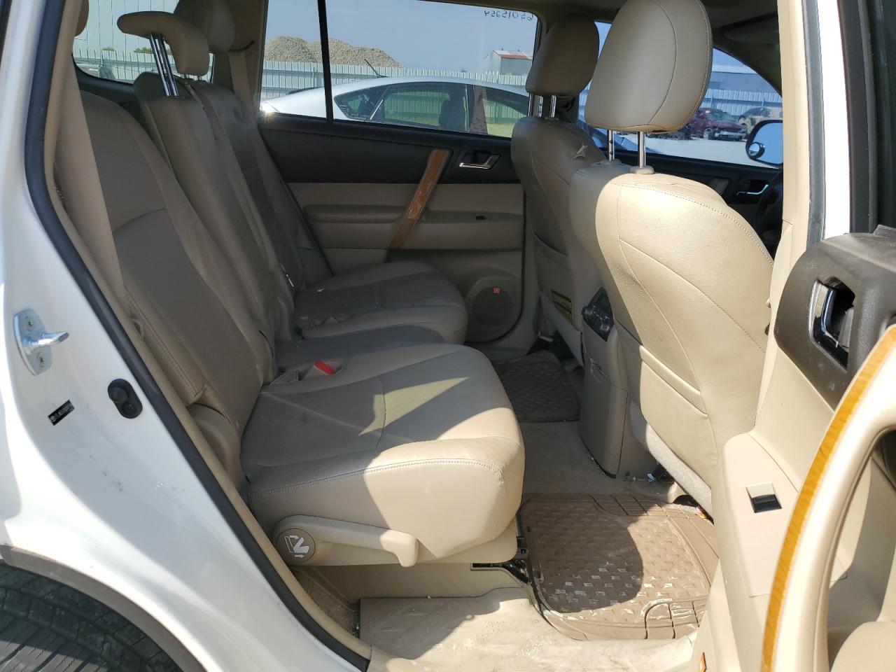 2010 Toyota Highlander Hybrid Limited VIN: JTEJW3EH2A2041766 Lot: 65015254