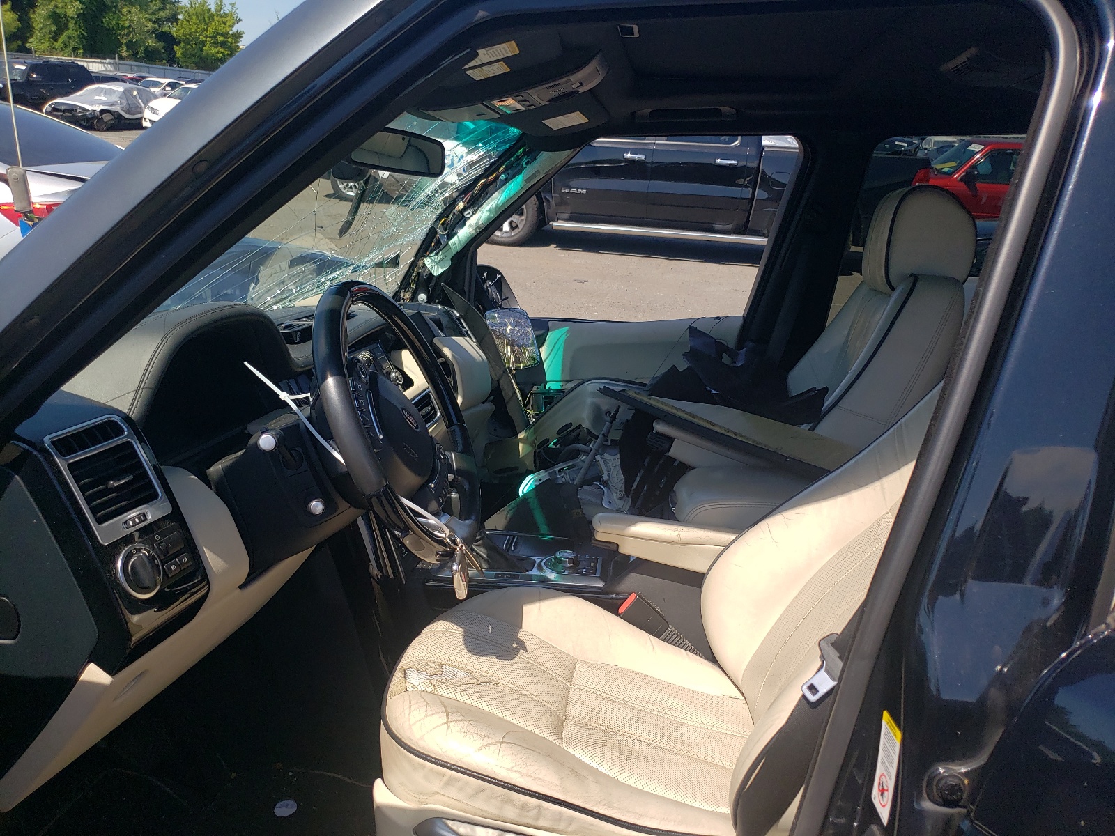 SALMF1D43BA359304 2011 Land Rover Range Rover Hse Luxury