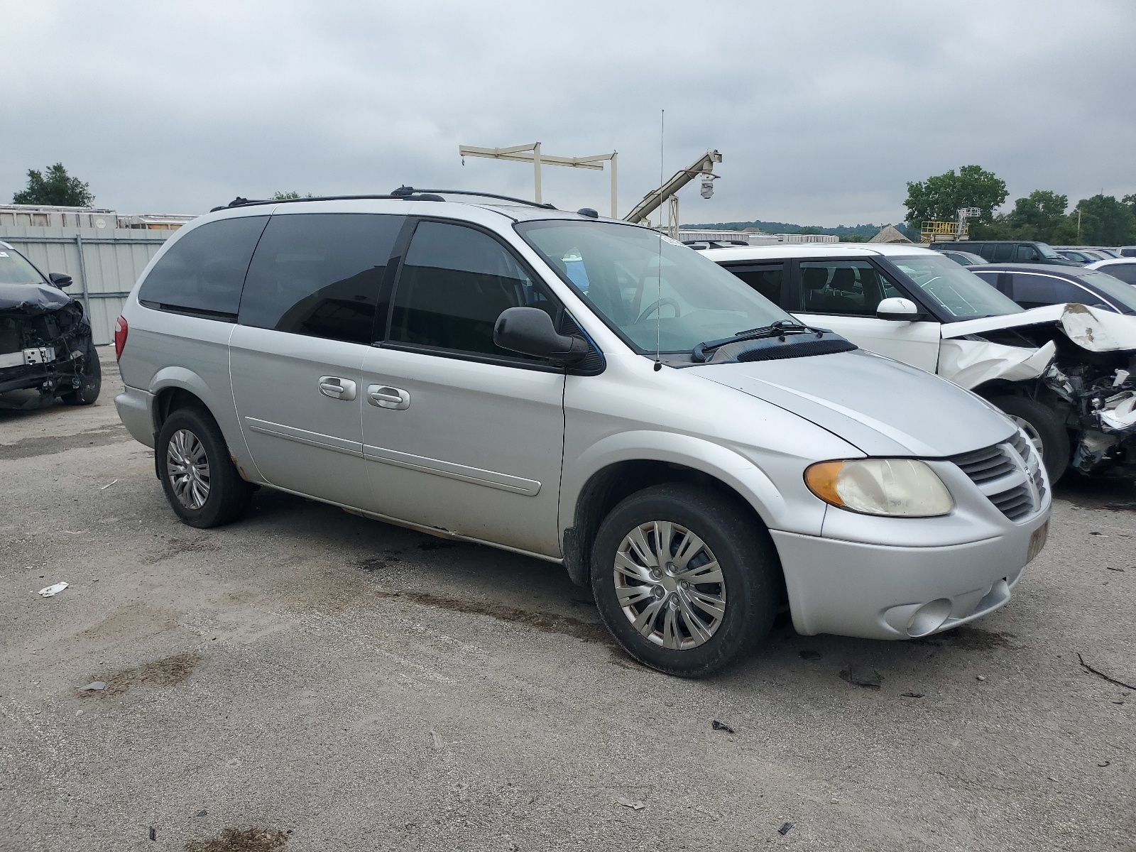 2D4GP44L15R303309 2005 Dodge Grand Caravan Sxt