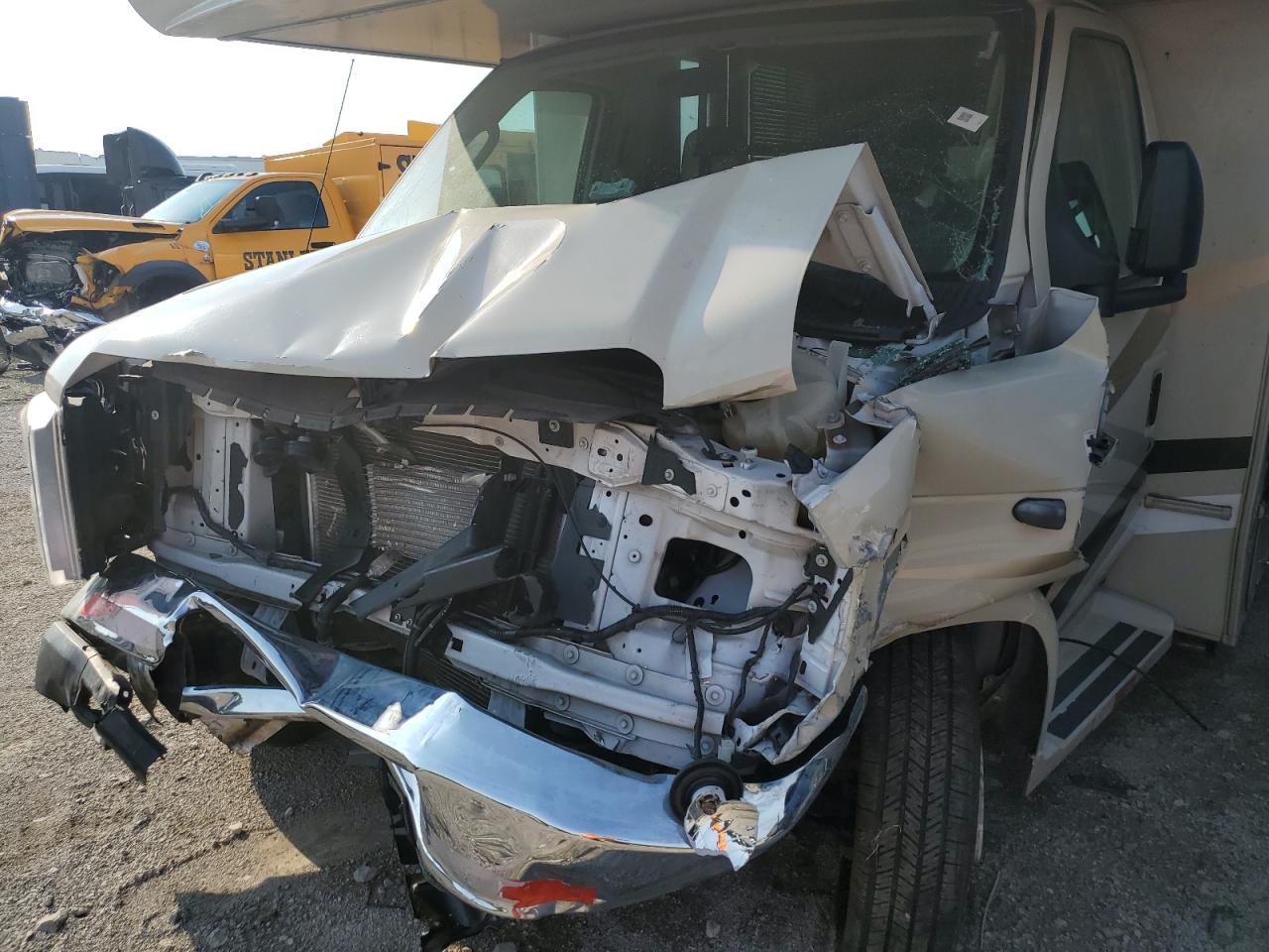 2017 Ford Econoline E450 Super Duty Cutaway Van VIN: 1FDXE4FS0HDC54954 Lot: 61369134