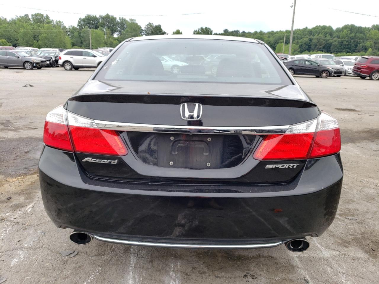 1HGCR2F55FA001294 2015 Honda Accord Sport