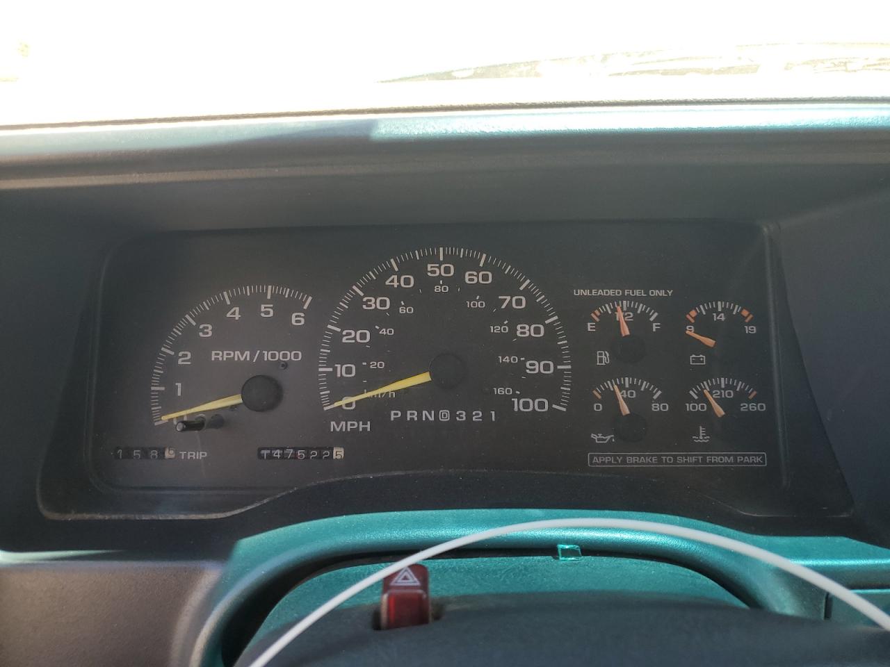 1997 Chevrolet Tahoe K1500 VIN: 1GNEK13R0VJ437621 Lot: 52763335