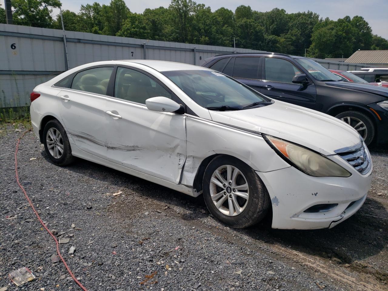 2012 Hyundai Sonata - Image 4