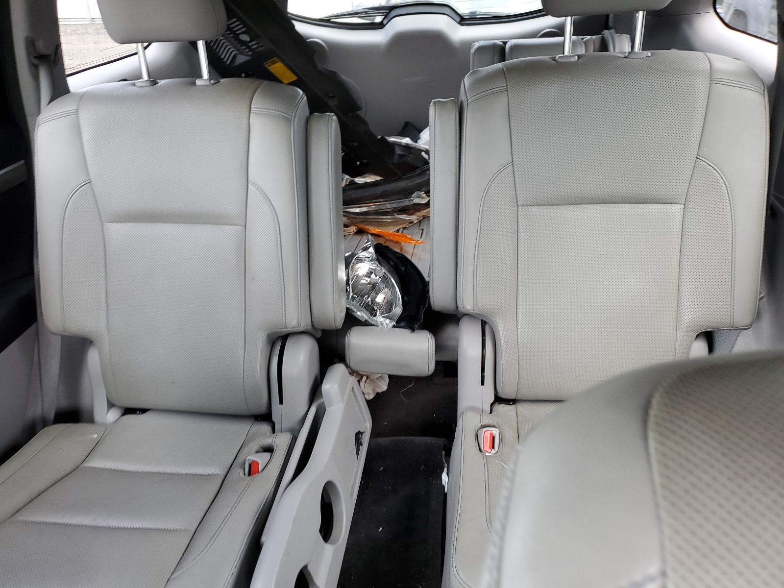 5TDDZRFH8HS370968 2017 Toyota Highlander Limited