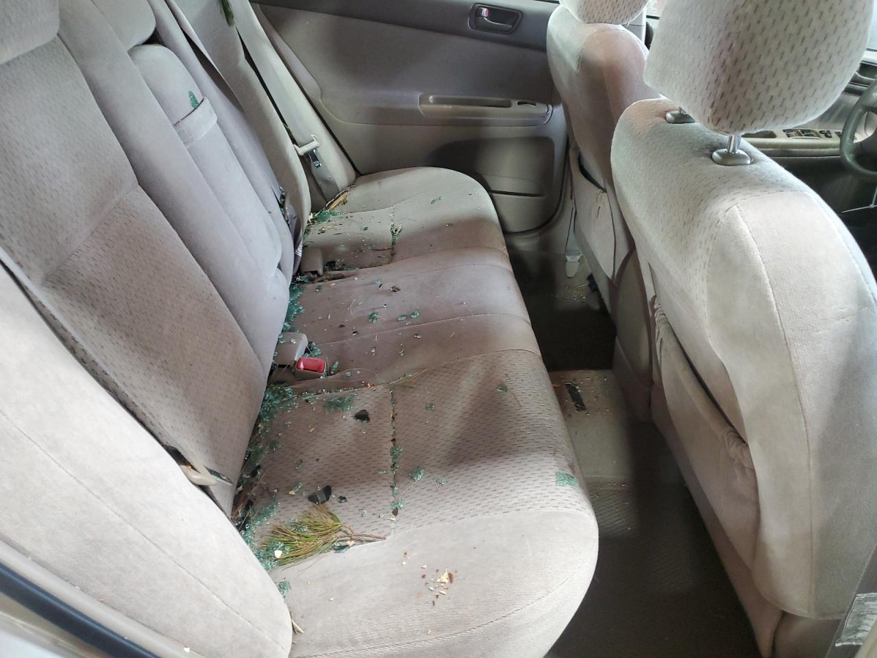 2004 Toyota Camry Le VIN: 4T1BE32K84U829774 Lot: 64134764