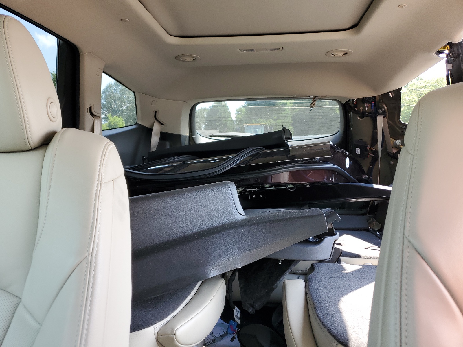 5GAERBKW5LJ140117 2020 Buick Enclave Essence