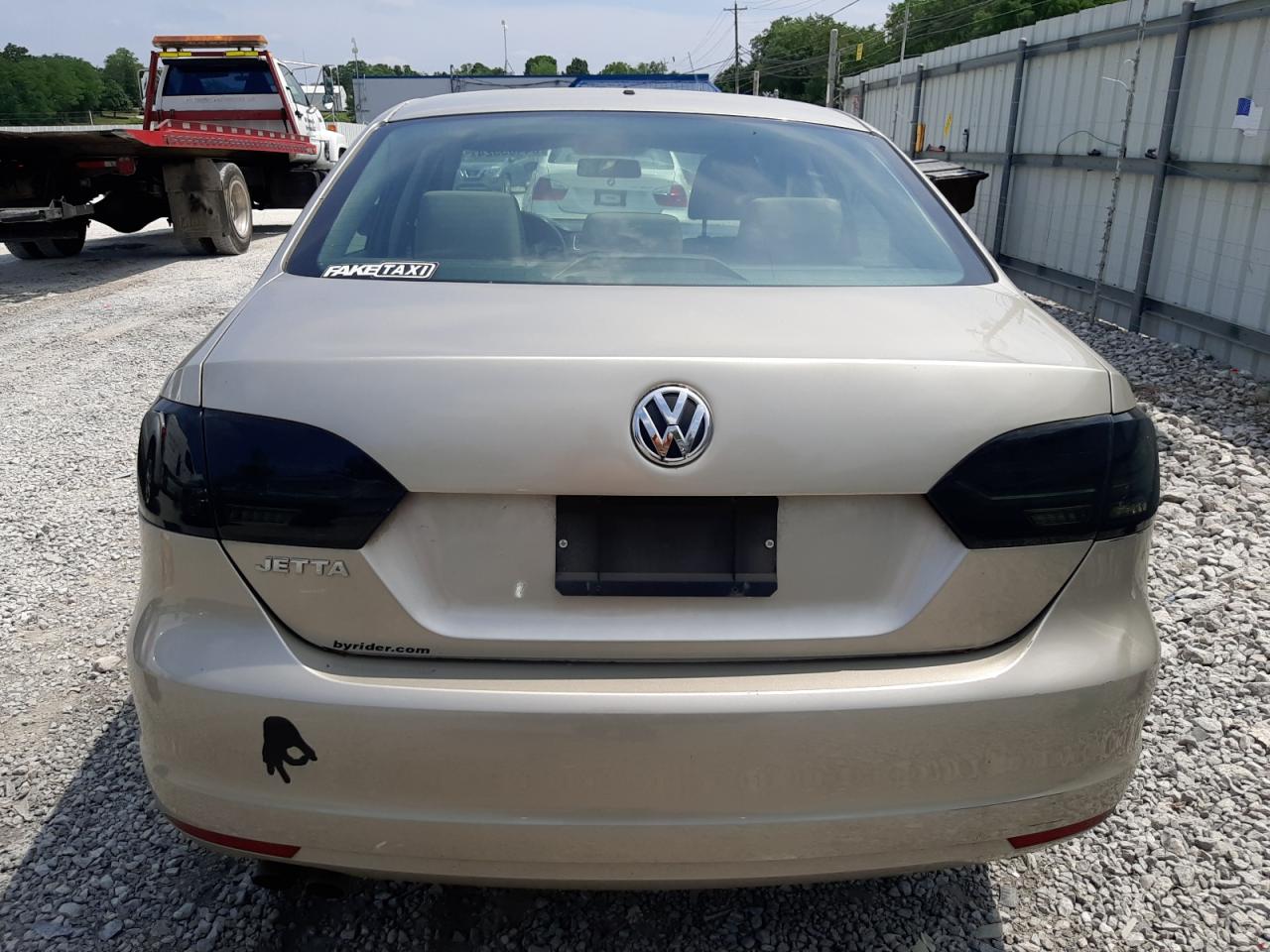 2013 Volkswagen Jetta Base VIN: 3VW2K7AJ3DM292858 Lot: 64405324