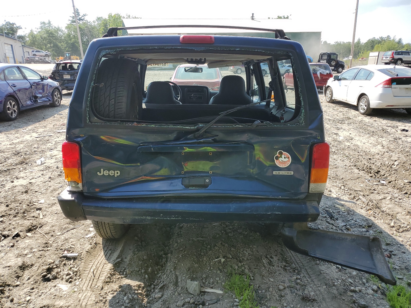 1J4FF48S6YL161415 2000 Jeep Cherokee Sport