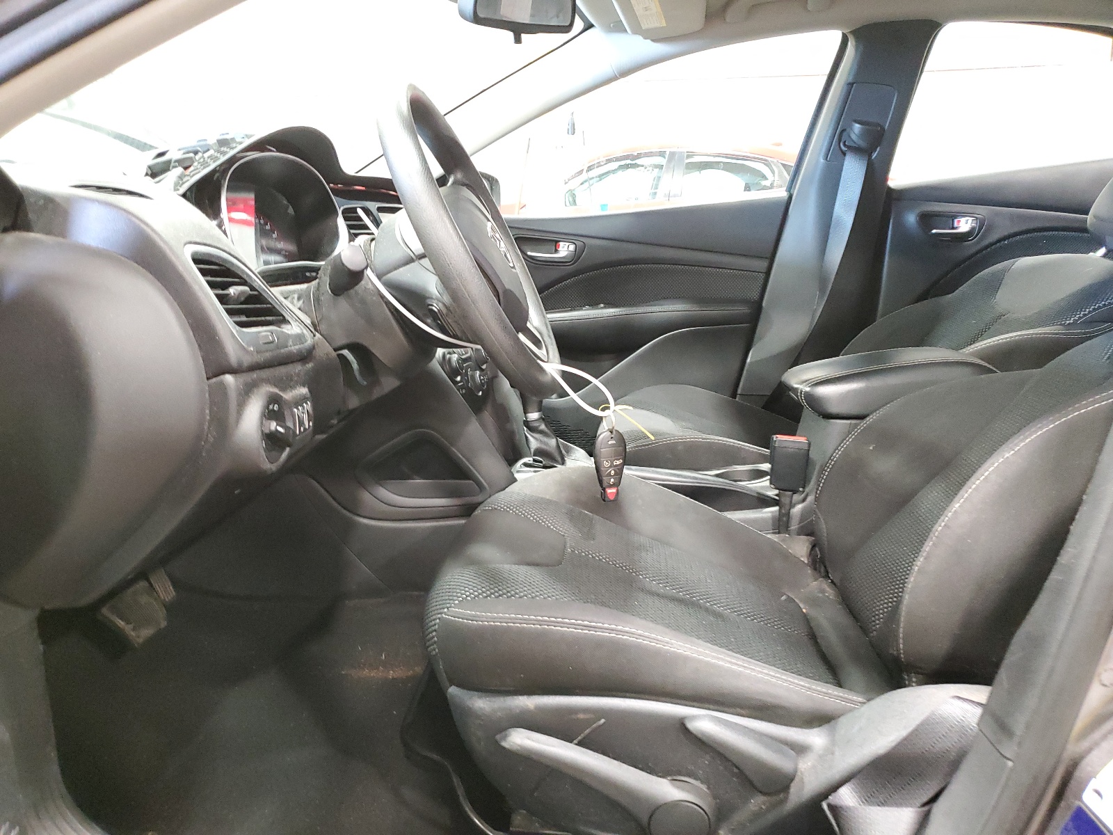 1C3CDFBB0FD121233 2015 Dodge Dart Sxt