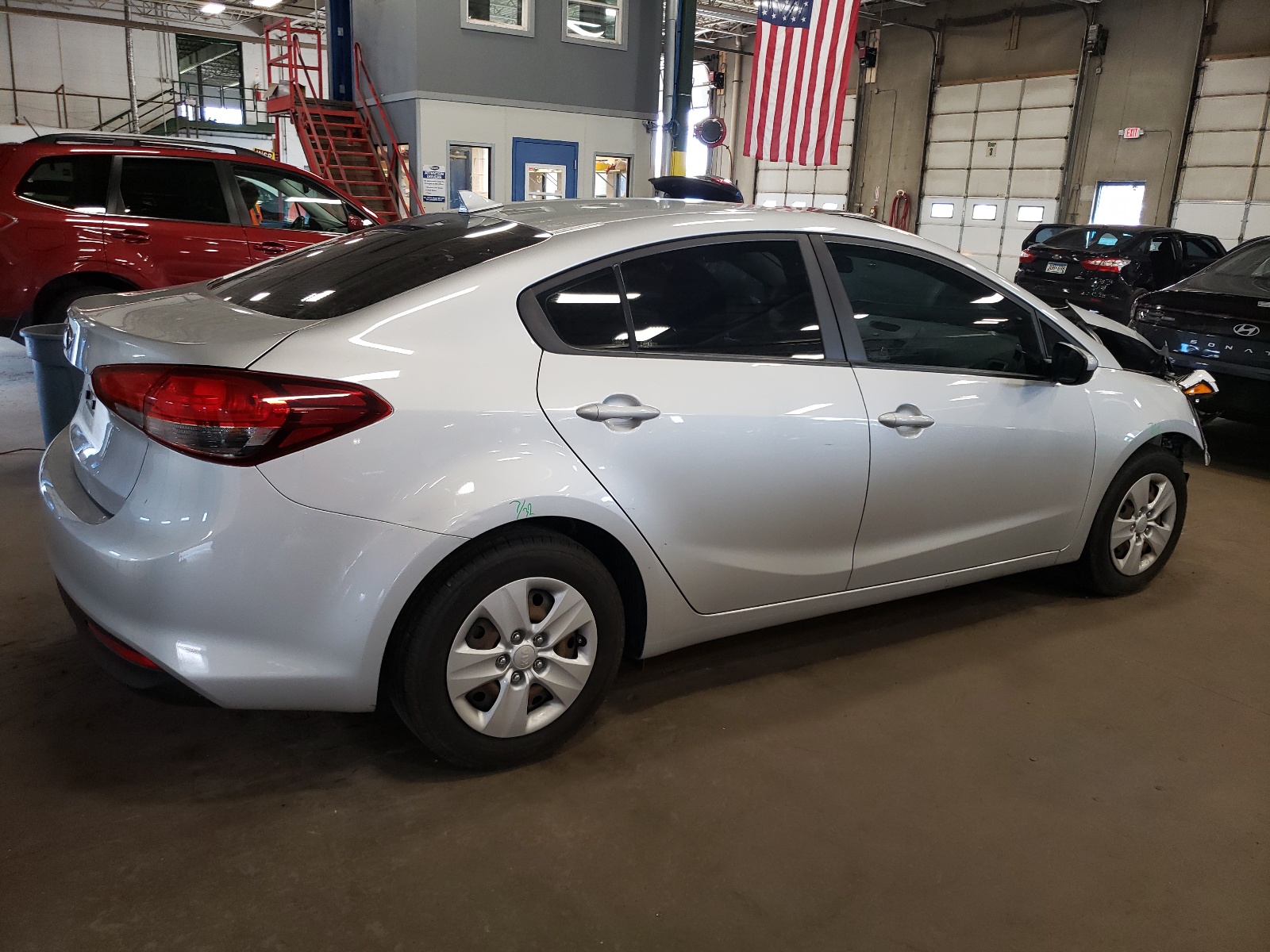 2017 Kia Forte Lx vin: 3KPFK4A77HE039209