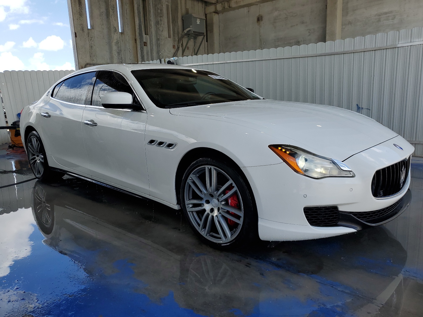 2016 Maserati Quattroporte S vin: ZAM56RPA9G1166329