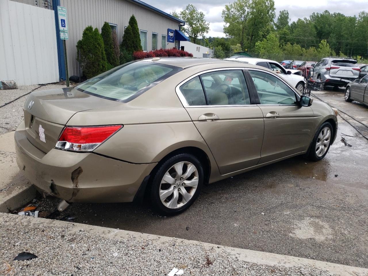2010 Honda Accord - Image 3
