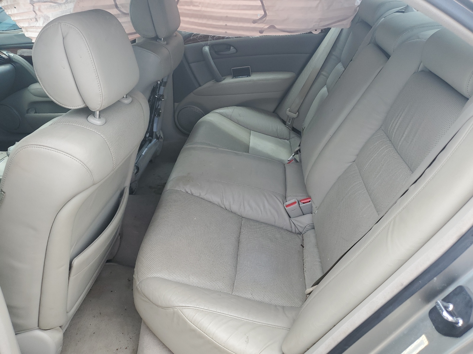 JH4KB16667C002864 2007 Acura Rl