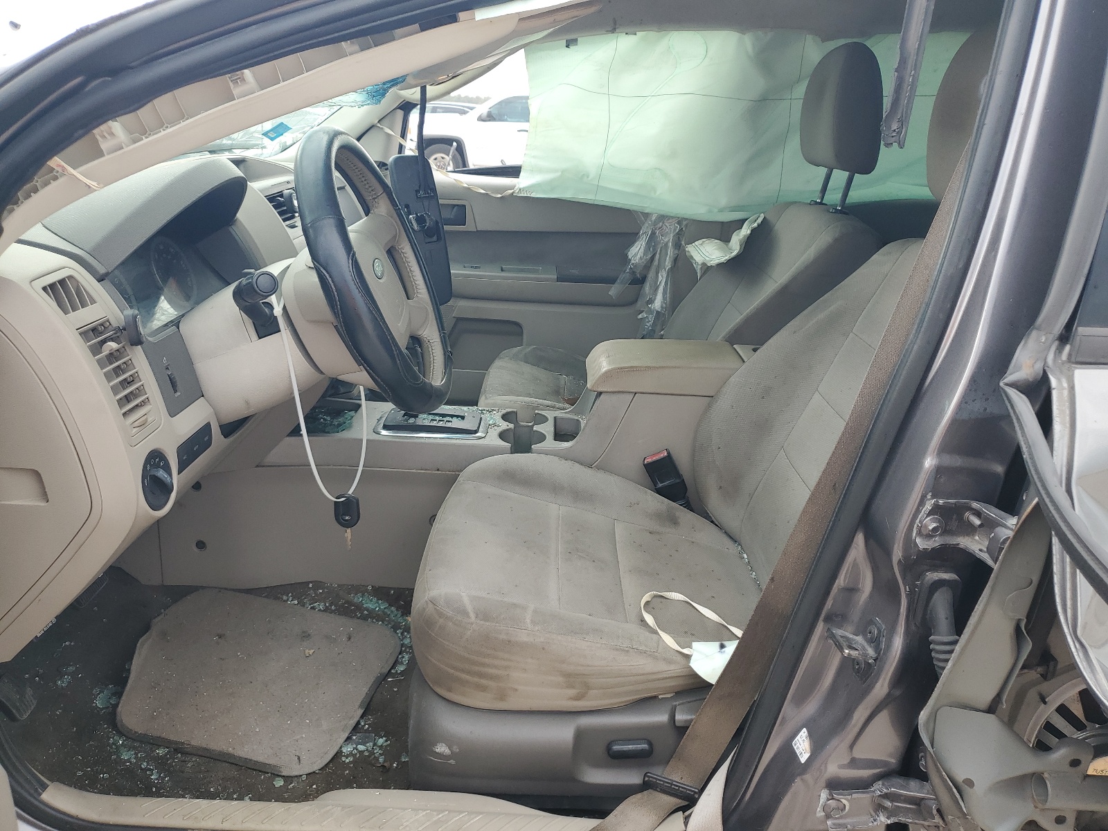 1FMCU0DGXAKC43812 2010 Ford Escape Xlt