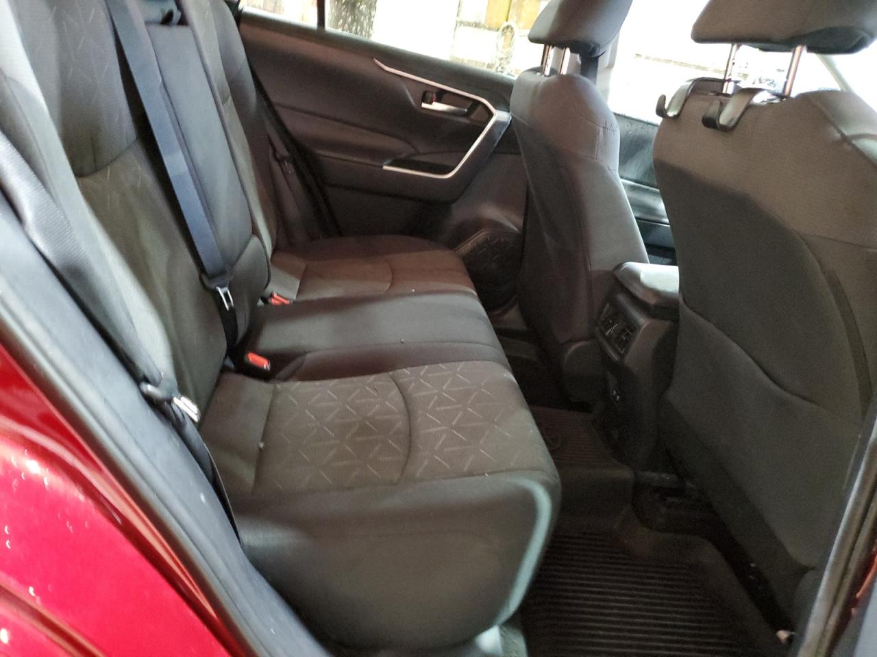 2020 Toyota Rav4 Xle VIN: 2T3P1RFV1LC137615 Lot: 64403534