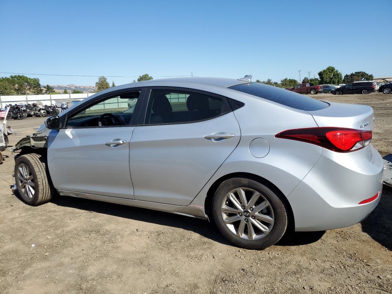 2014 Hyundai Elantra - Image 2