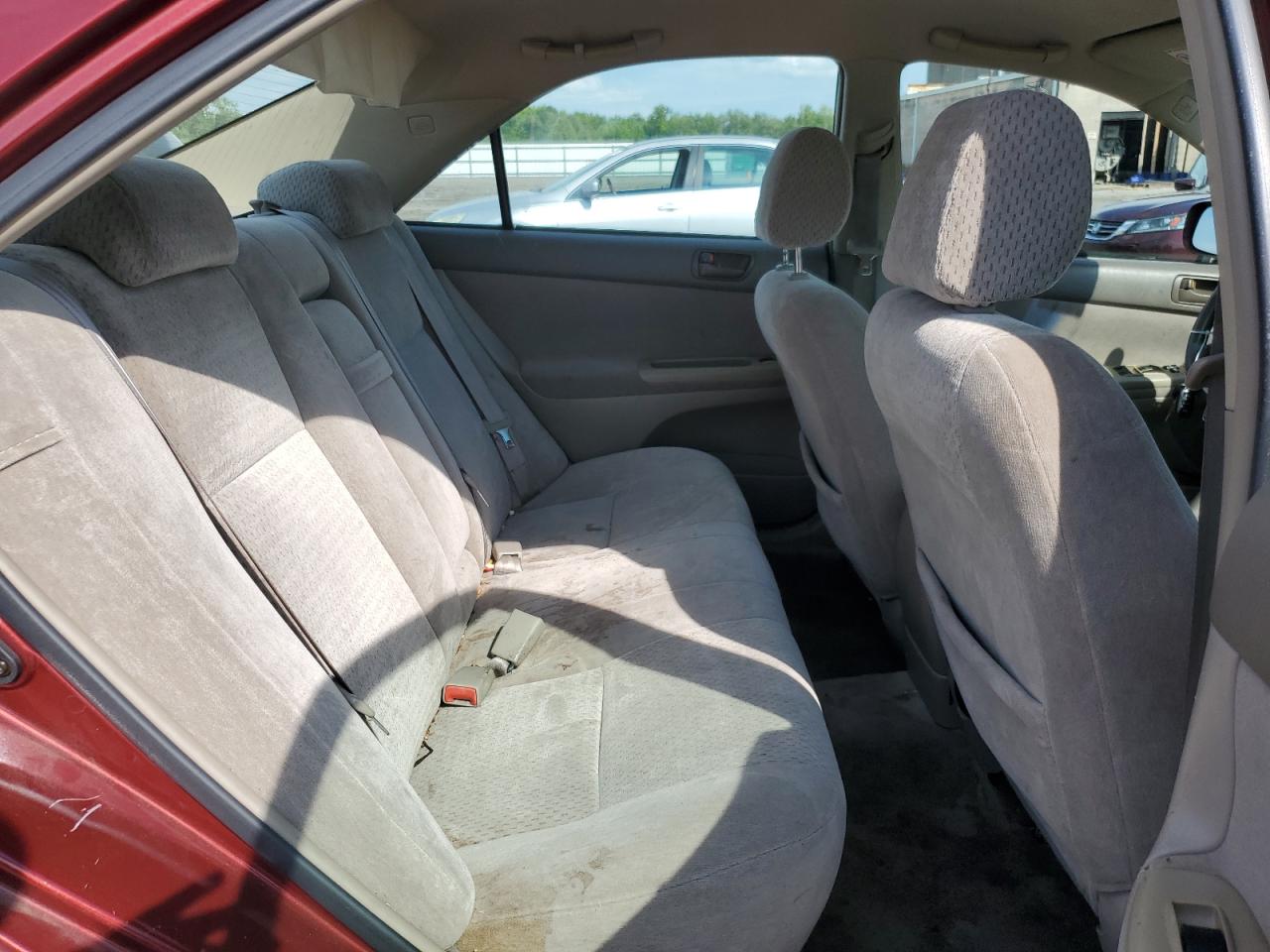 2003 Toyota Camry Le VIN: 4T1BF30K03U044907 Lot: 64596164