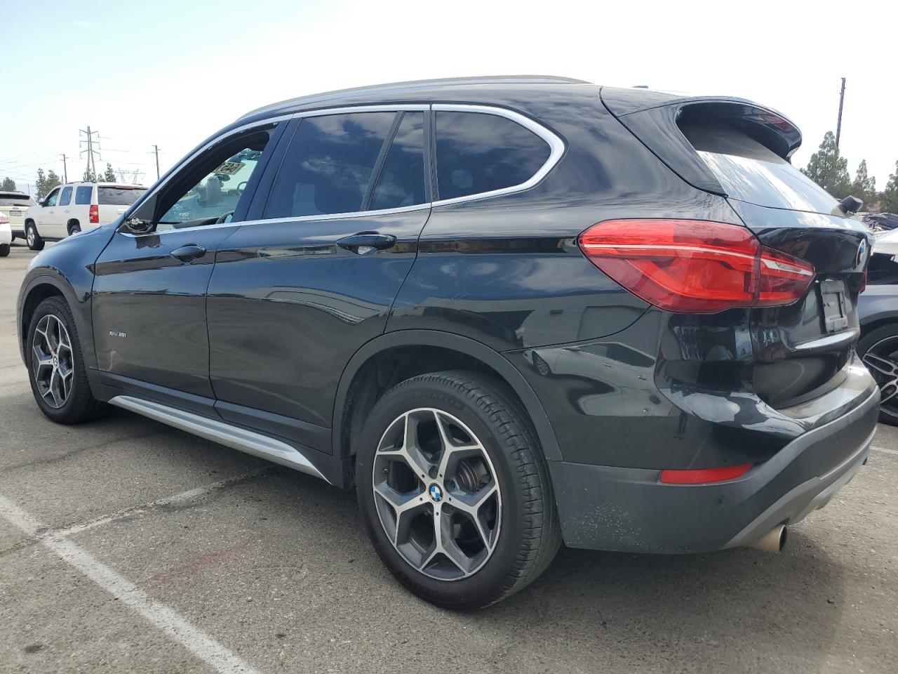 WBXHT3C34H5F69133 2017 BMW X1 - Image 2