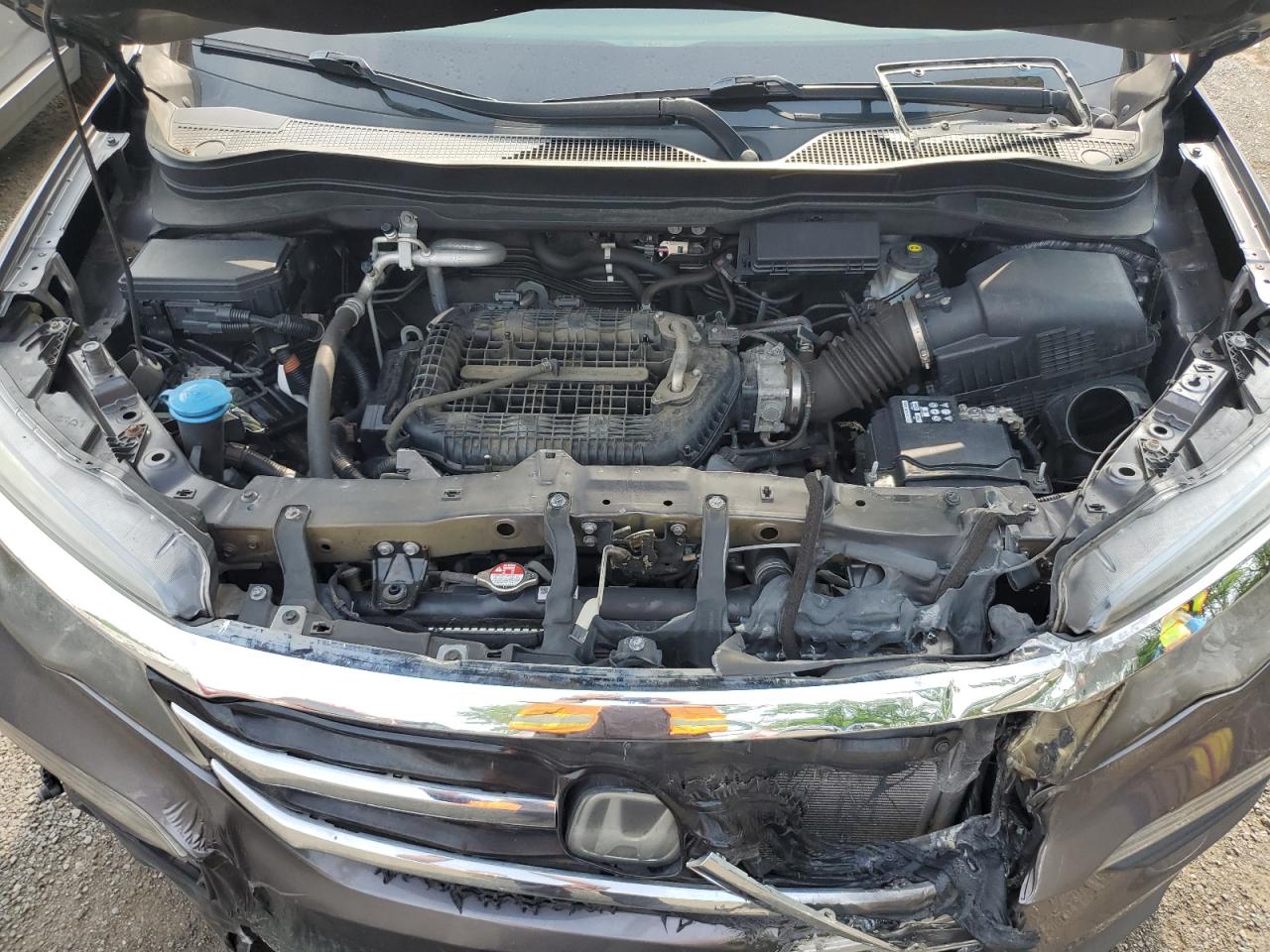 2016 Honda Pilot Touring VIN: 5FNYF6H99GB092549 Lot: 61986124