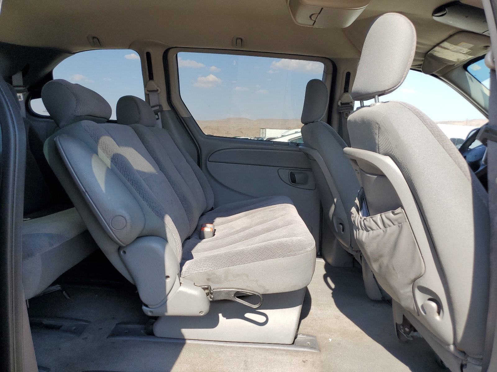 1A4GP45R56B582399 2006 Chrysler Town & Country