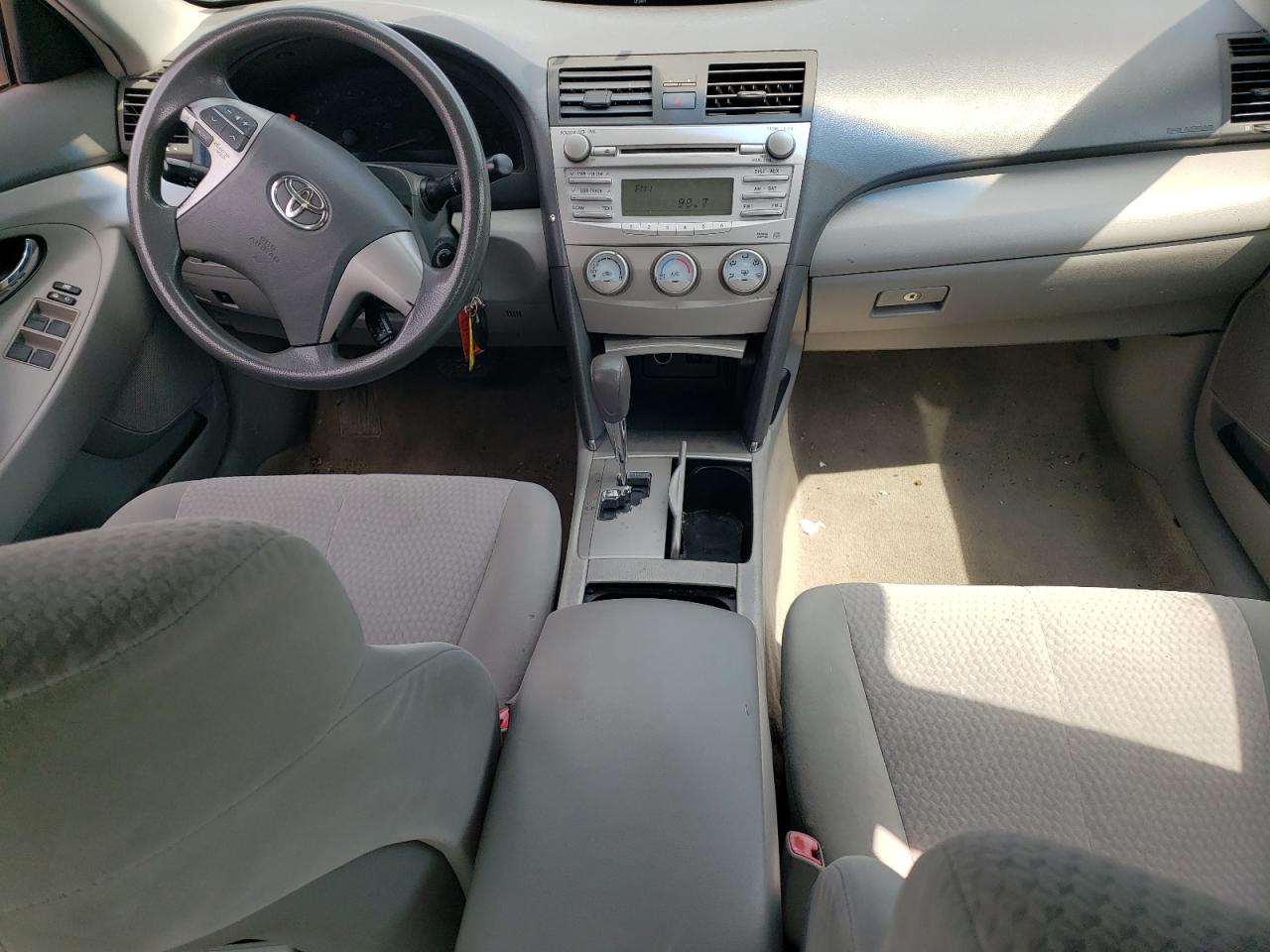 2010 Toyota Camry - Image 8