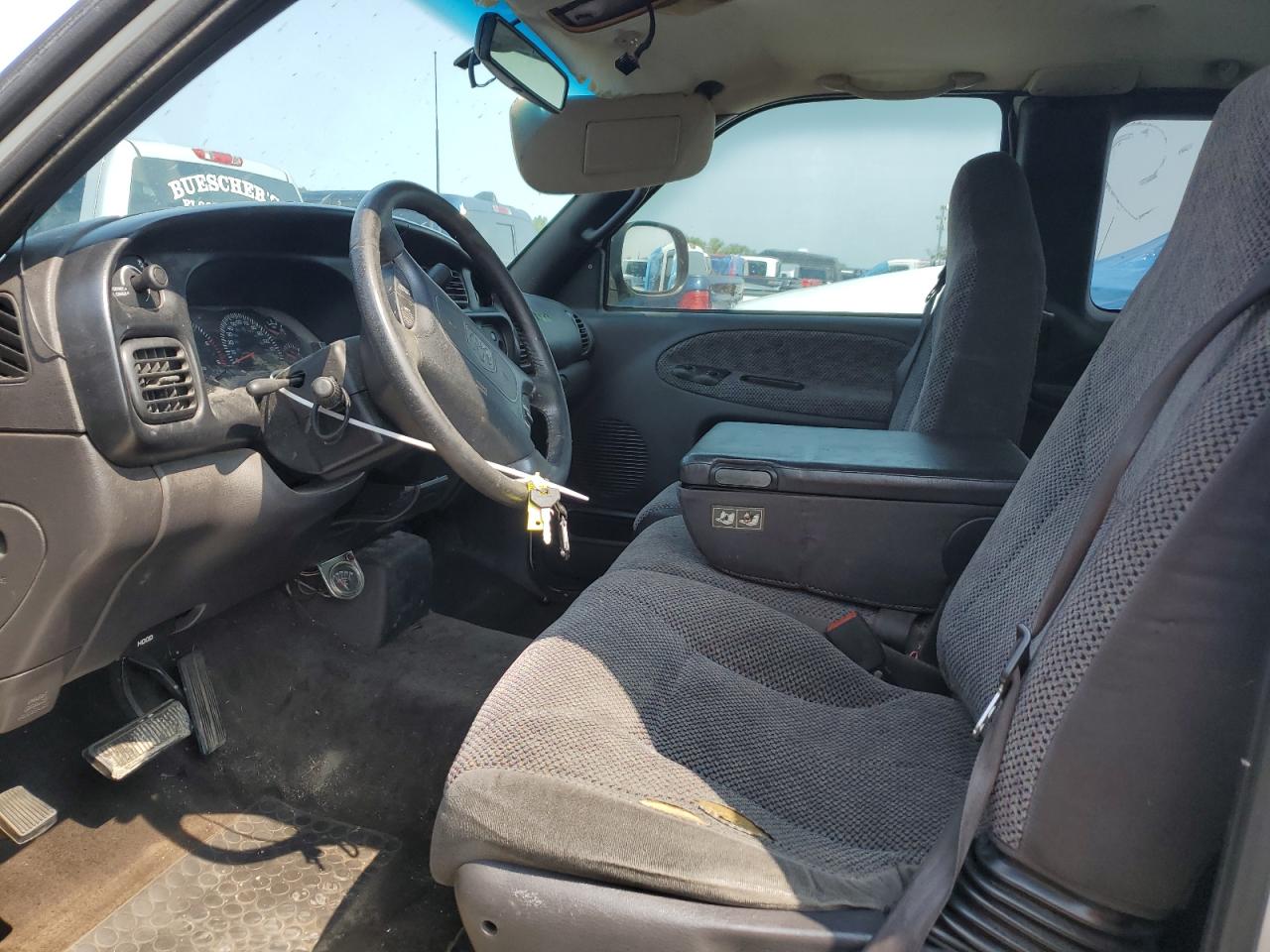 1998 Dodge Ram 1500 VIN: 3B7HC13Y0WG226853 Lot: 60805554